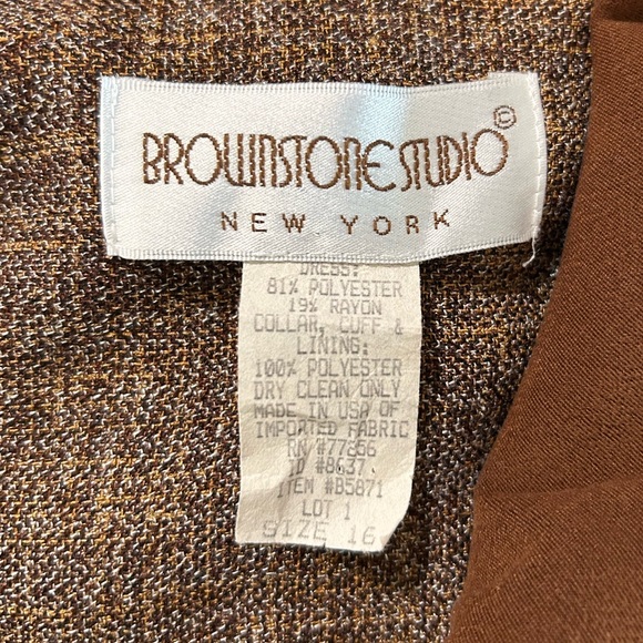 Brownstone Studio Vintage Dress - Picture 7 of 7